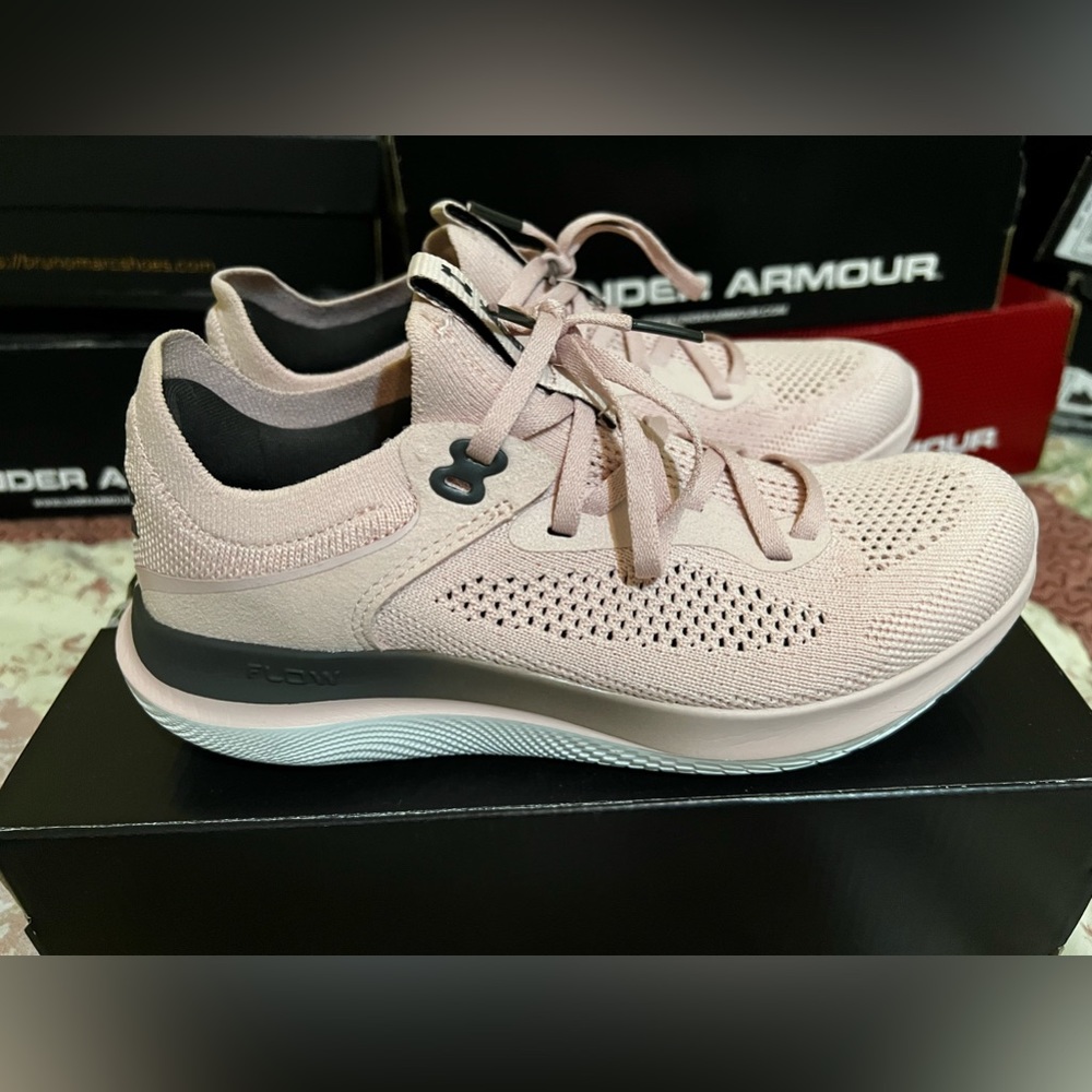 UA W Synchronicity Shoe